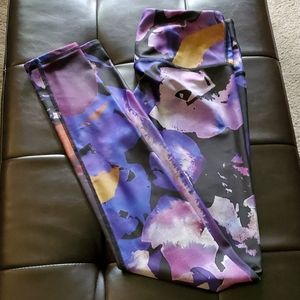 Yoga/Active Leggings Medium